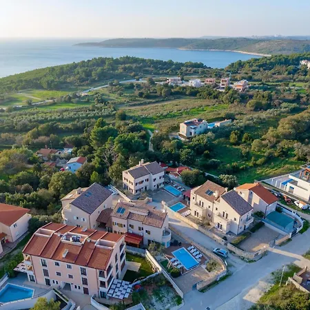 Holiday home Chiara Mit 6 Schlafzimmern In Meeresnaehe By Interhome *
